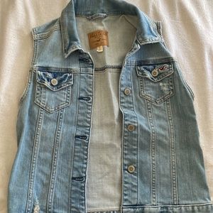 Hollister denim jean vest size small